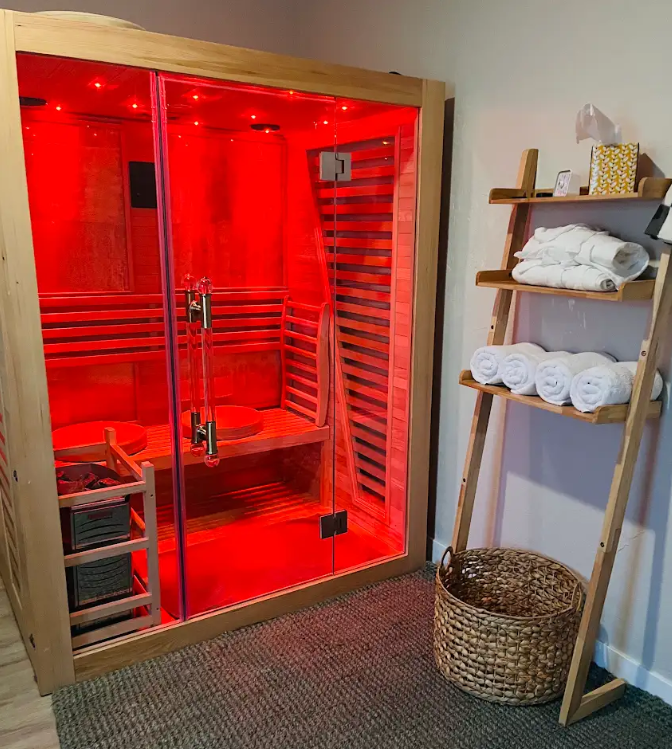 Contrast Suite at Stillpoint Wellness